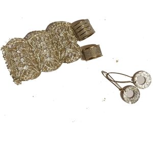 Women's costume jewelry set